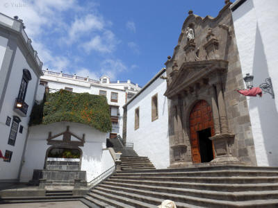 santa-cruz-de-la-palma-0328y-kostel